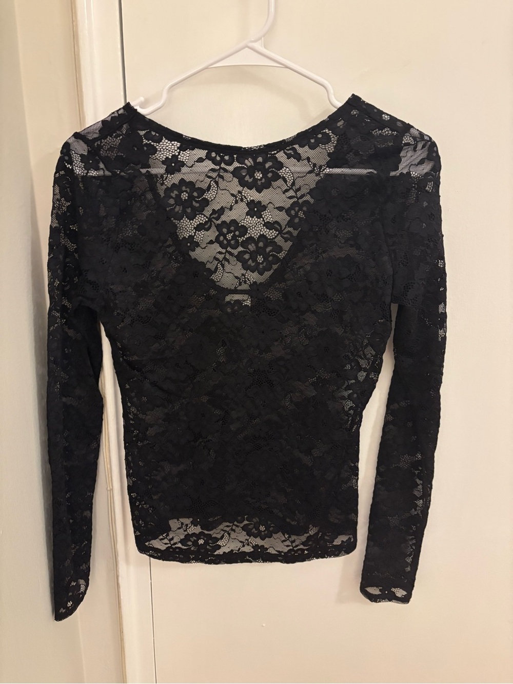 Abercrombie lace slash top